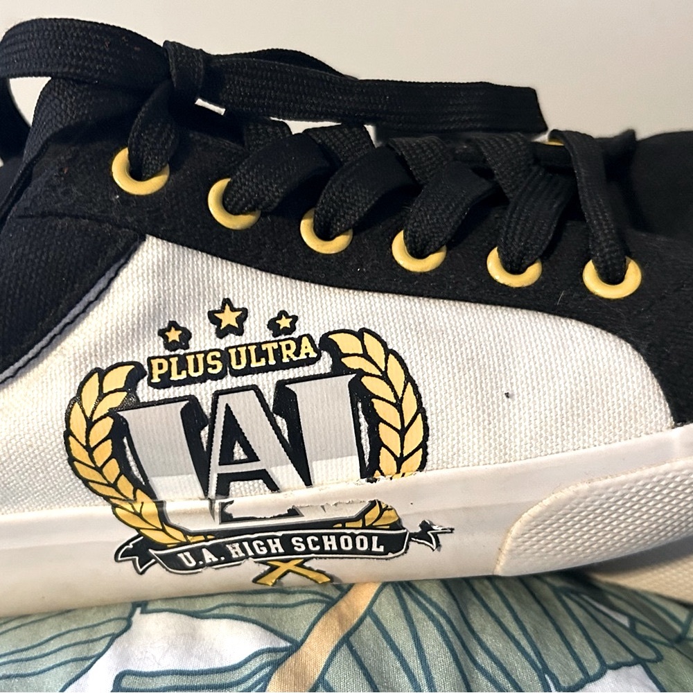 *RARE* MY HERO ACADEMIA SNEAKERS- Women’s size 7